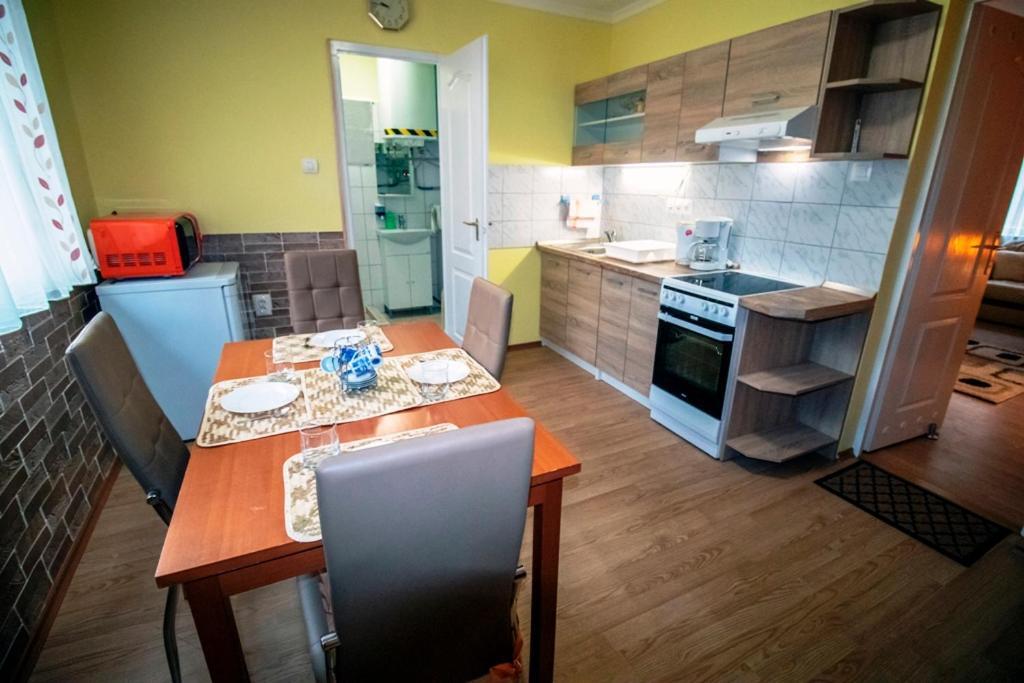 Krisztina Apartman Nagykanizsa Eksteriør billede